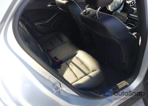 2019 Mercedes-Benz Gla z USA, uszkodzony, nr VIN WDCTG4EB7KU007608